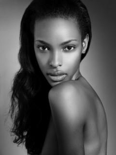 quiana-grant-129555-modelprofileMainPicCropped.jpg